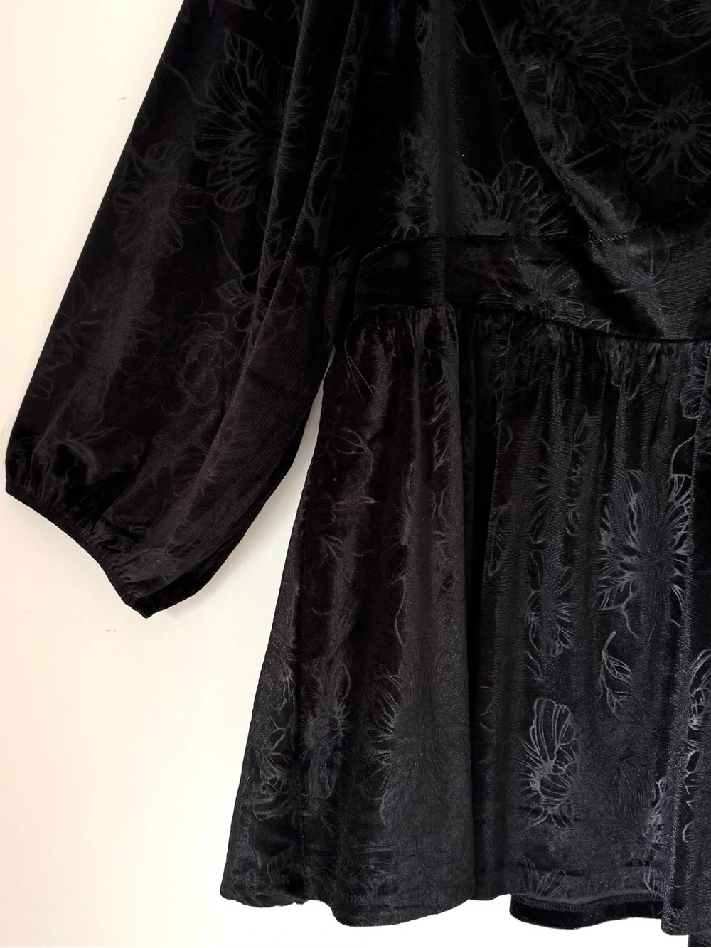 Torrid Black Velvet Corset Peplum Blouse Top Floral Embossed Size 1X - Picture 5 of 13